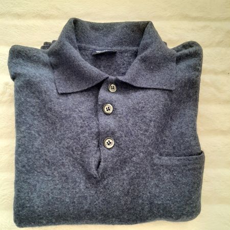 Pull en laine , taille M – 