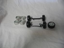 KONVOLUT:  PNEUS + FELGEN  2,5 + 3 CM