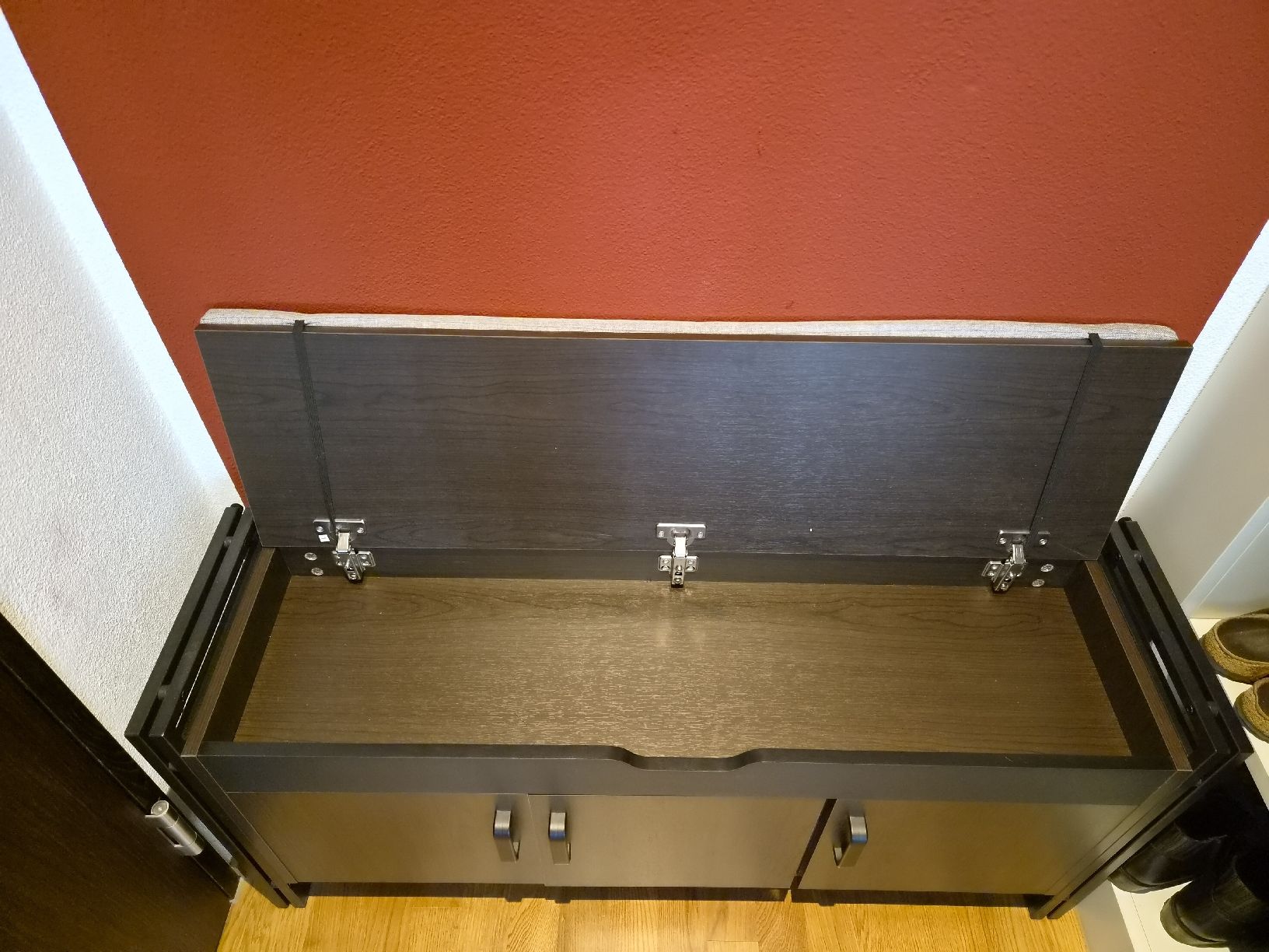 Cassettiere: Schuhkommode mit Sitzkissen – Usato da Zürich venduto da sak_vc8p 2