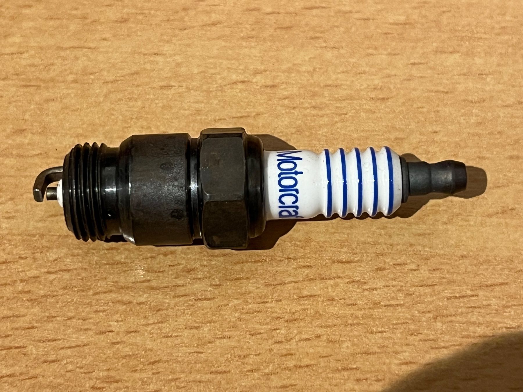 Ford Toutes les pièces auto: Motorcraft Zündkerze BRF22C 5099732 – Neuf avec emballage d'origine à Oberrieden par Schrauber4 3