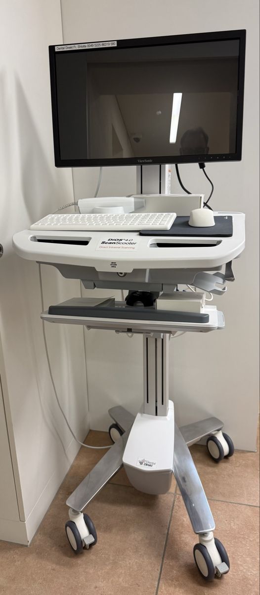 Attrezzature mediche: Medit Dios 3D intraoral scanner new condition – Usato da Triesenberg venduto da Li_sale