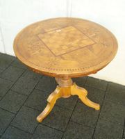 Brienzer Schachtisch,  Blatt klappbar, Nussbaumholz