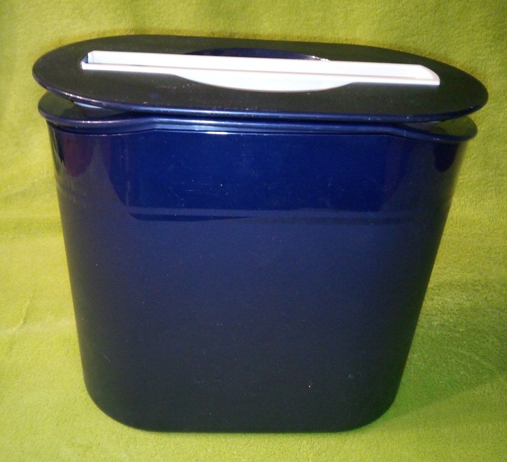Tupperware Recipients et similaires: TUPPERWARE Thermo-Duo Eiskönig 2 L Eiswürfelbehälter – D'occasion à Werdenberg par EXA-Secondhand
