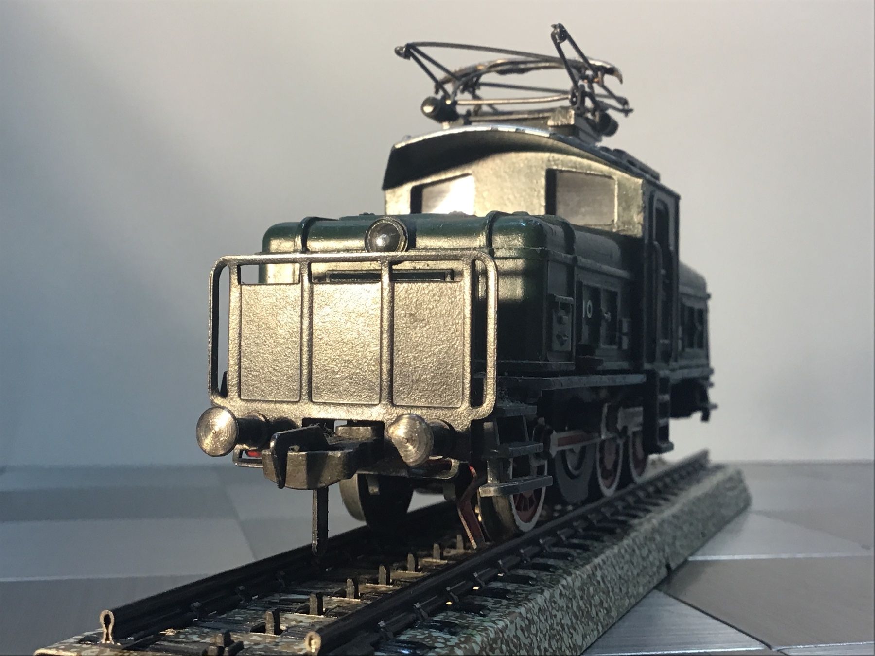 Fleischmann Modellini di ferrovie: FLEISCHMANN LOKOMOTIVE SPUR H0 – Usato da Männedorf venduto da Spezial-Modelle 1