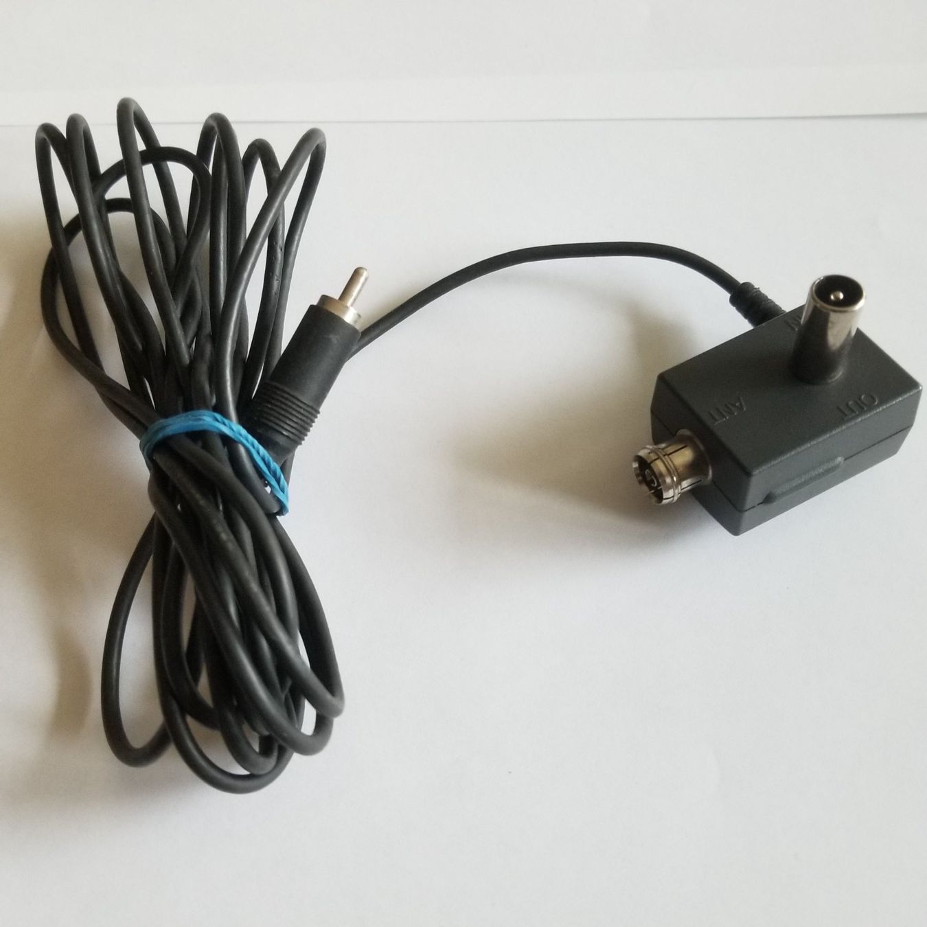 Nintendo Adattatori & Cavi: SNES Antennenkabel - Original – Usato da Zürich venduto da Mephisto87