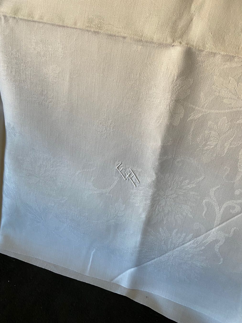 Altra biancheria da tavola: Tischtuch mit feinem Muster  ca  162 x 190 cm – Usato da Allenwinden venduto da Obalu 3