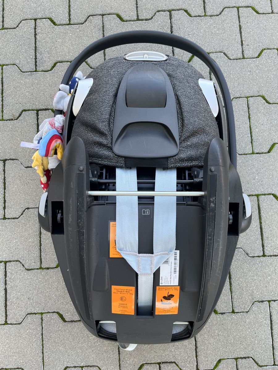 Cybex Seggiolini per auto: Cybex Cloud Z-i-Size Platinum Plus Kindersitz Grau – Usato da Dietikon venduto da Italtino 6