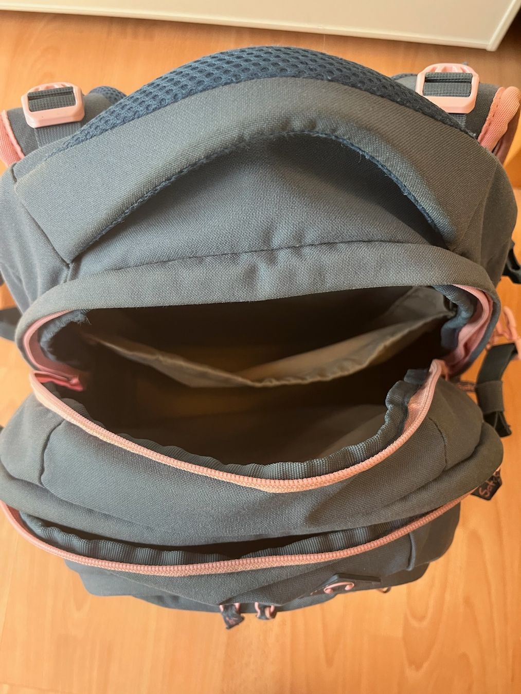 Satch Borse & Zaini: Satch Schul Rucksack blau – Usato da Bern venduto da c_hebenstreit 3