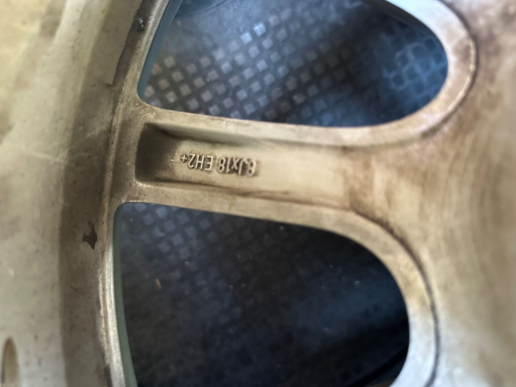 BMW Cerchioni: BMW Felgen 18 Zoll – Usato da Ostermundigen venduto da alb_9p85 1