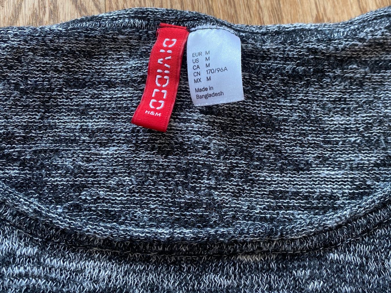 H&M Maglioni & Felpe: dünner Pullover Grösse M – Usato da Riedholz venduto da emm_22qn 1