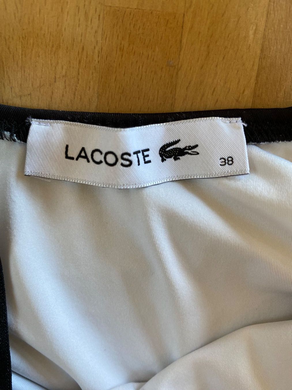 Lacoste Costumi da bagno & Bikini: Badeanzug Gr. 38 Lacoste – Nuovo (secondo la descrizione) da Elfingen venduto da yaris100 6