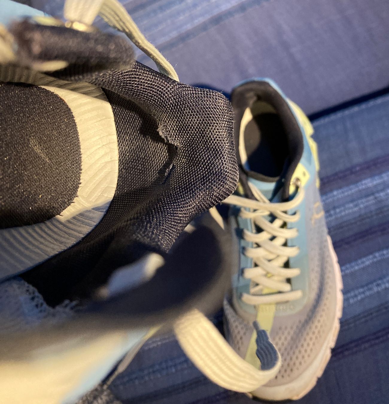 On Chaussures femmes: Laufschuhe ON Cloud, Grösse 37.5 – D'occasion à Saanen par mia_vogr 7