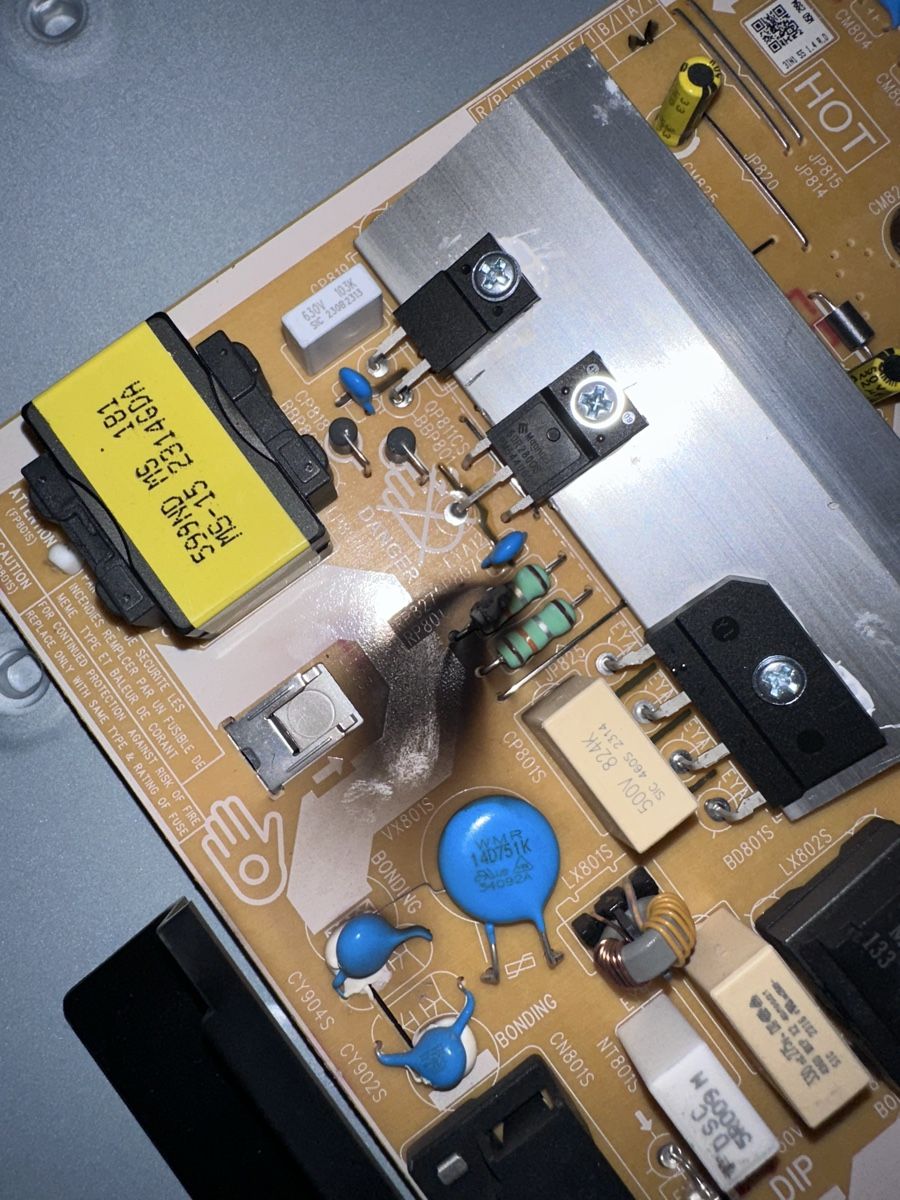 Appareils TV: Samsung Fernseher defekt – Défectueux à Breitenbach par salvo_13 3