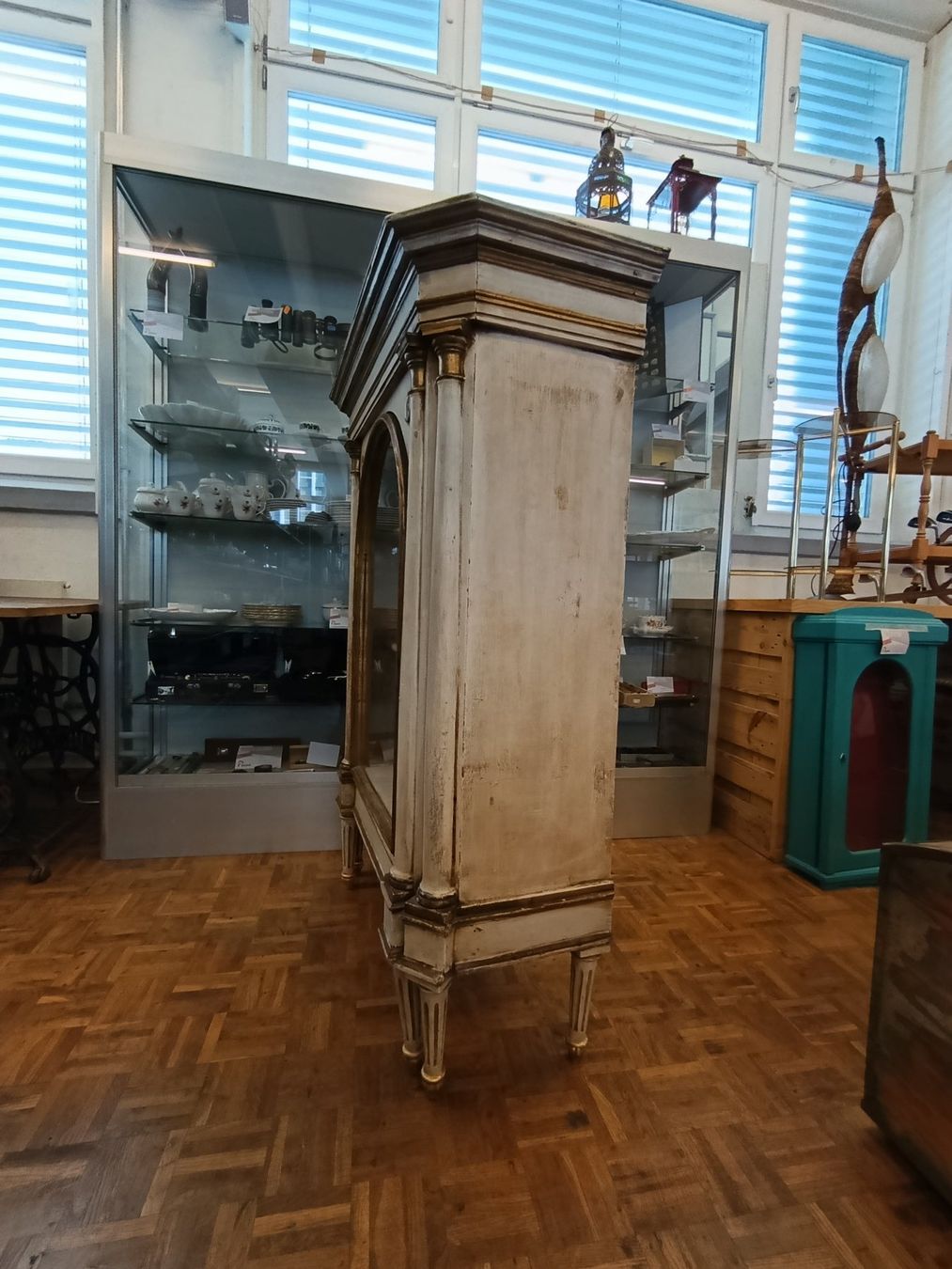 Vetrine: Antiker Vitrinenschrank - Shabby Chic – Usato da Herisau venduto da Tosam_WinWin 3