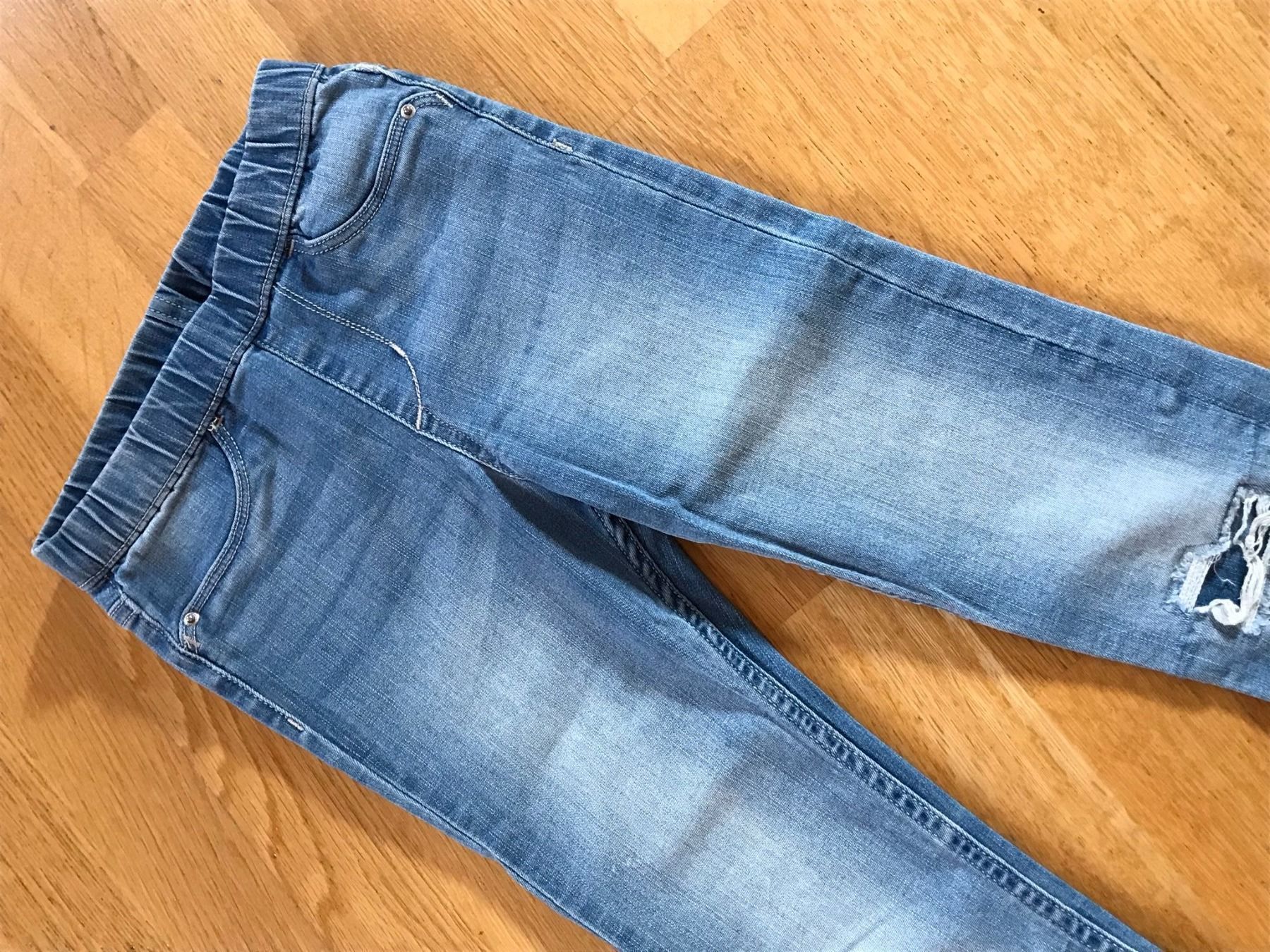 H&M Pantaloni: Jeans – Usato da Spiez venduto da HomeShoppingSpiez 1