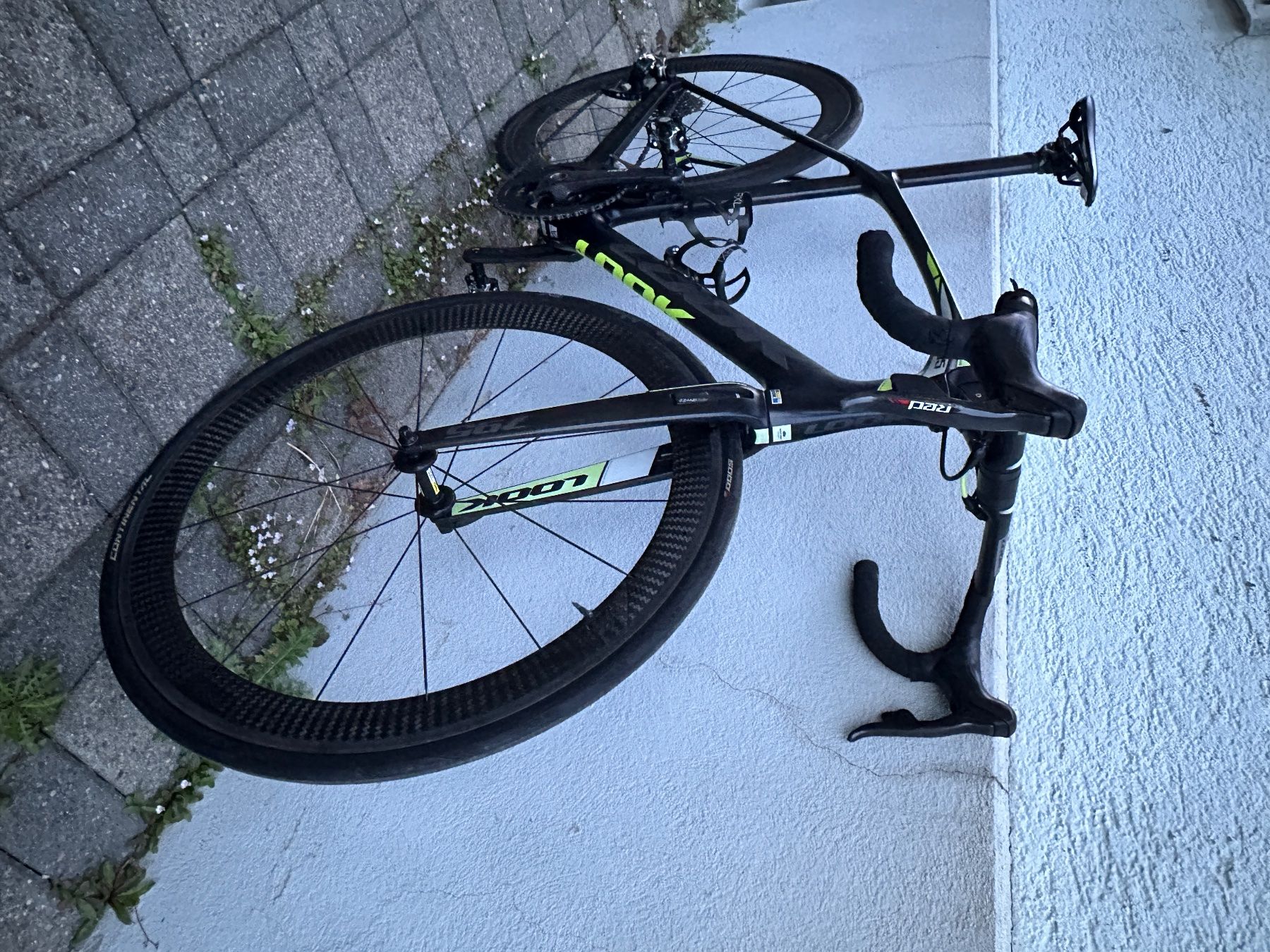 Look Vélos: LOOK 795 AerolightFluo Edition–High-End Carbon–SRAM Red eTap – D'occasion à zürich par Eltons 6