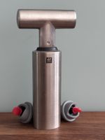 Zwilling Vacuum Wine Saver Pump with 2 Stoppers.