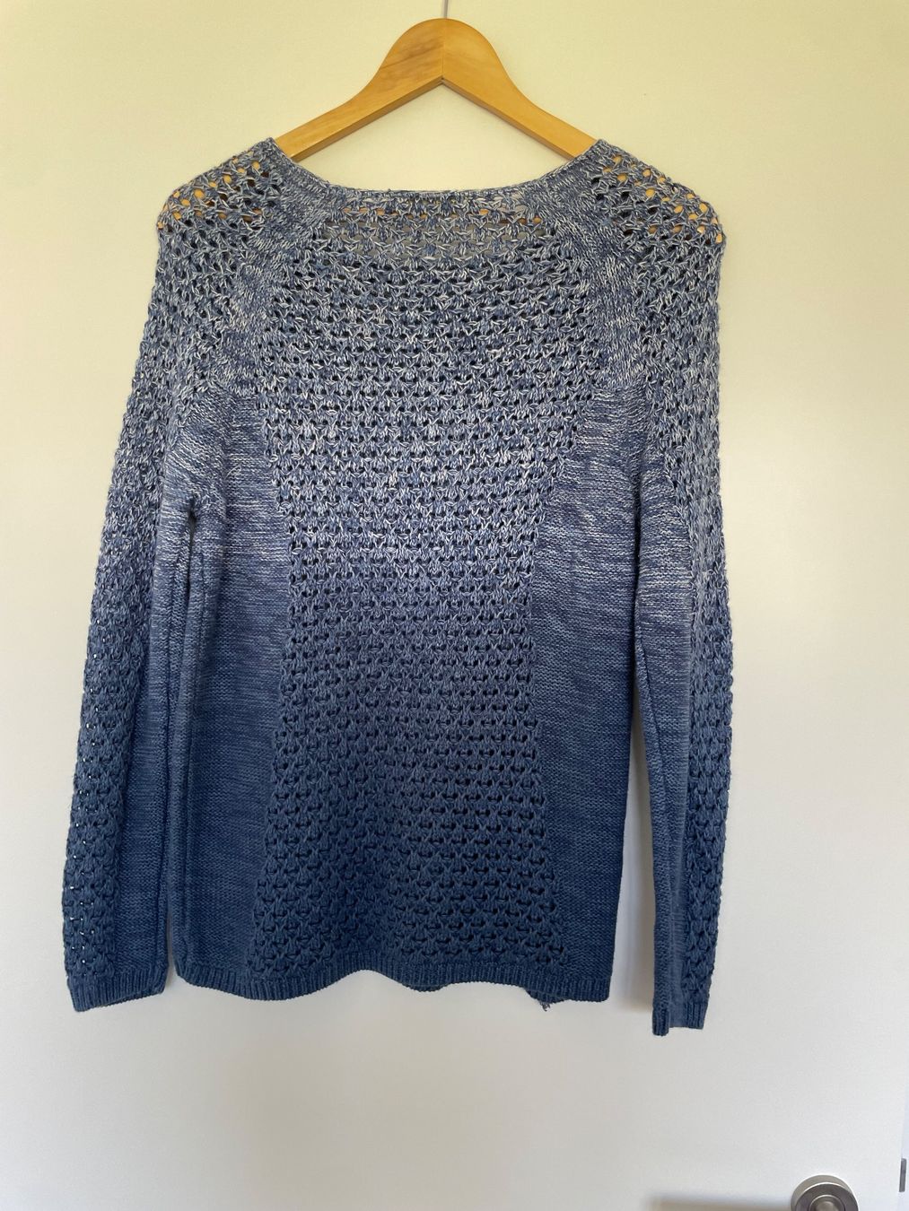 Maje Maglioni & Felpe: Damen Pullover Maje blau gestrickt Grösse 3 – Usato da Buchs SG venduto da VintageHomeCH 1
