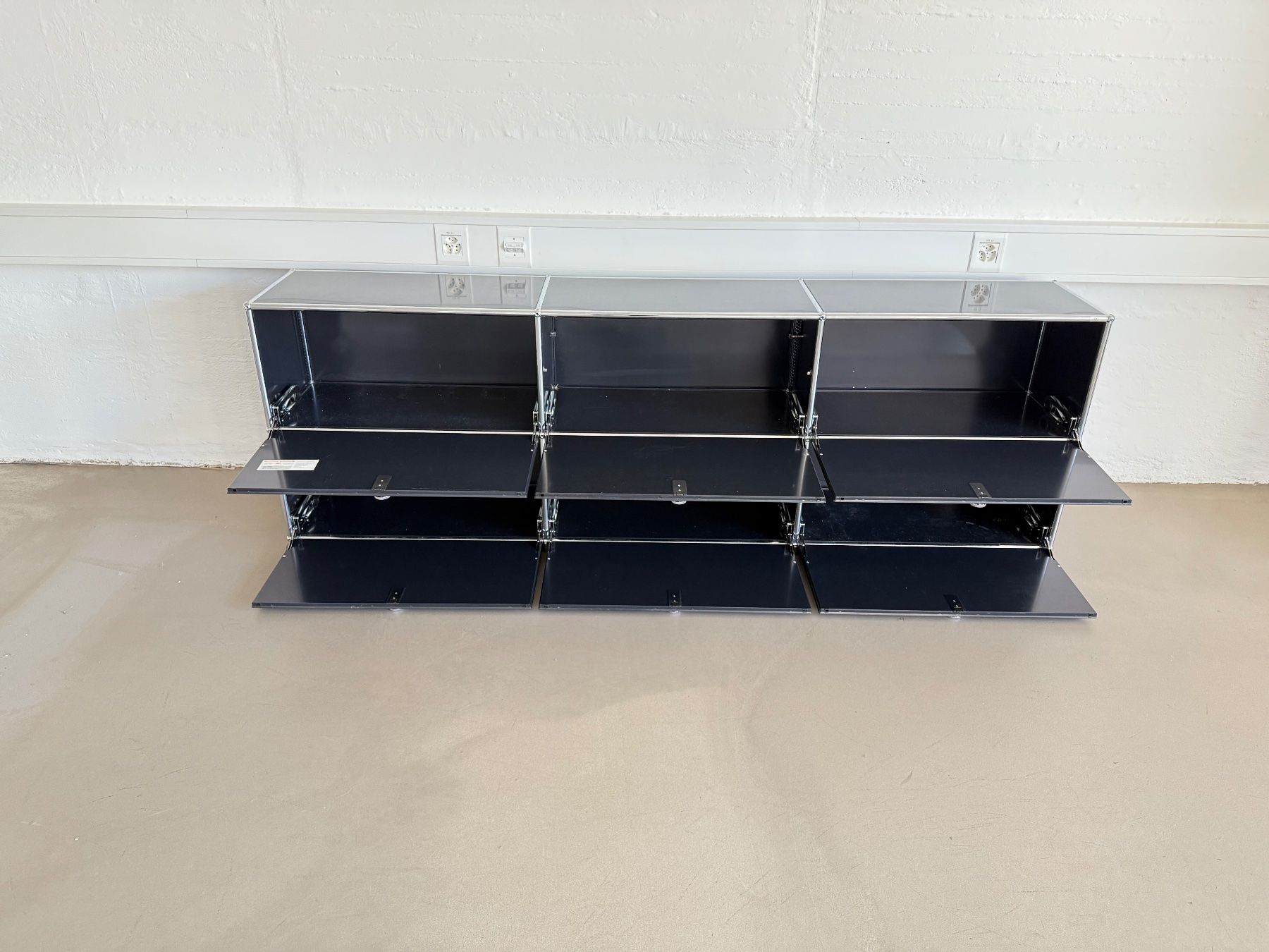 USM Regale: USM Sideboard,3x2, T35, Graphitschwarz – Gebraucht aus Grenchen von Design-Outlet 4