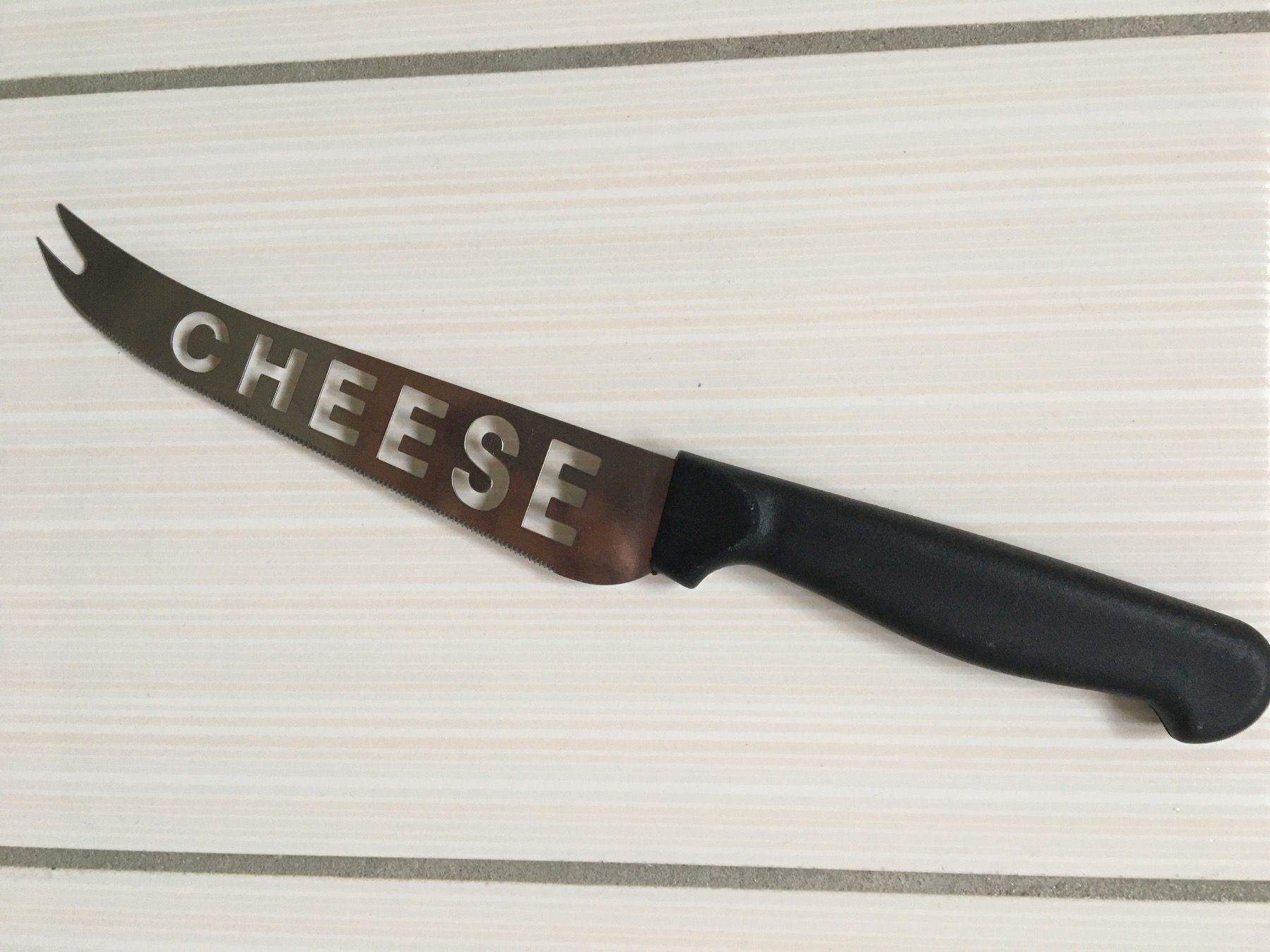 Coltelli da cucina: Käsemesser – Usato da Arth venduto da Vrecam51