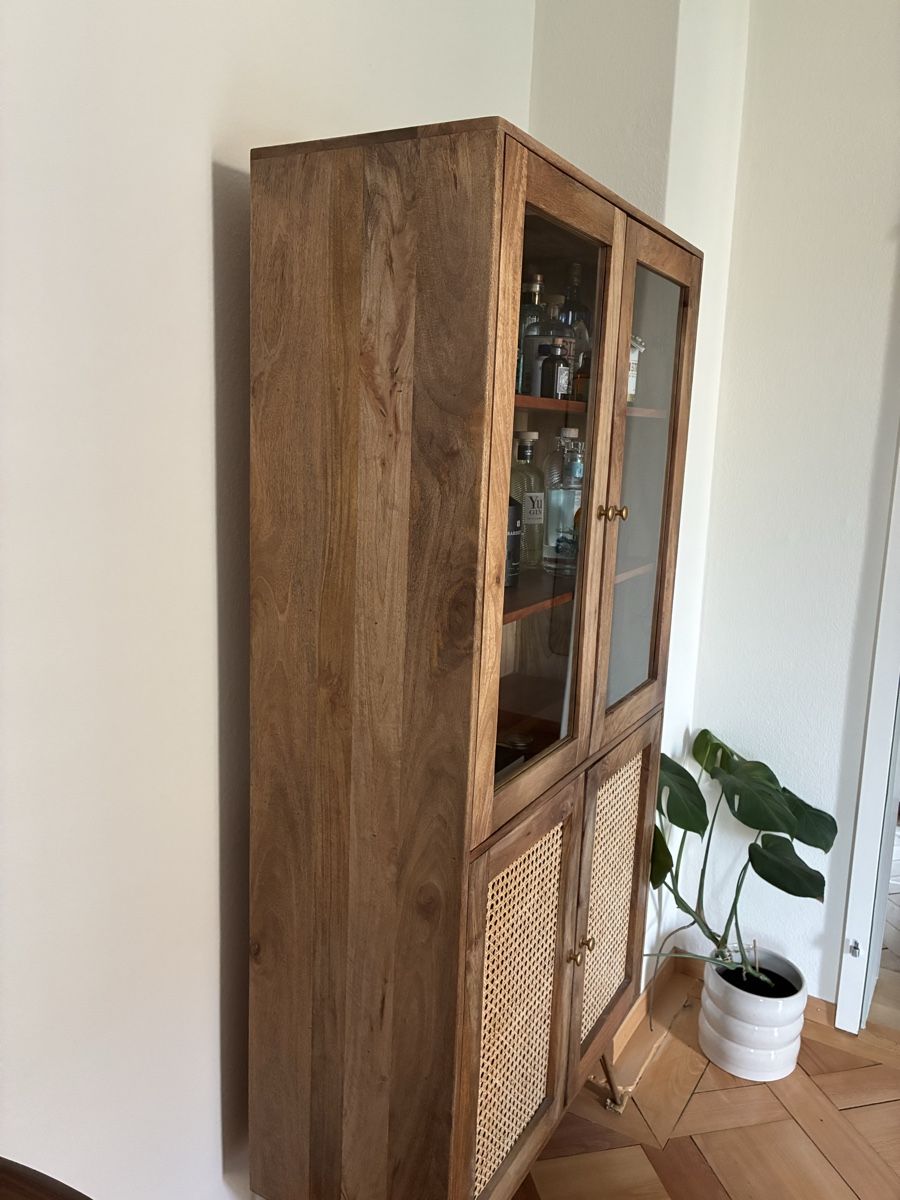 Vitrinen: Vitrinenschrank  – Gebraucht aus Winterthur von sym_w8b9 6