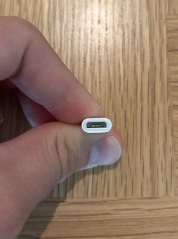 Apple Unità & Adattatore: Apple Adapter Micro-USB auf Lightning, weiss – Usato da Kriens venduto da DavidRohrer 1