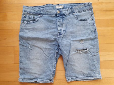 Coole Jeans Shorts von Jake, Grösse 52, hellblau