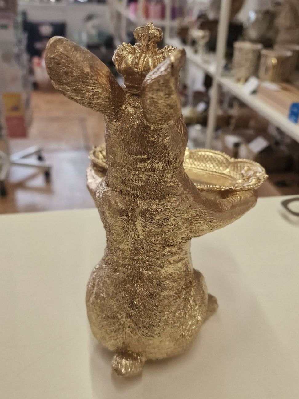 Statuette: Kartenhalter Hase mit Krone Gold – Nuovo e nell'imballaggio originale da Schaffhausen venduto da AtelierPudesco 1