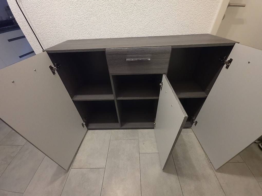 Cassettiere: Modernes Sideboard in Dunkelgrau mit Holzmaserung – Usato da Hölstein venduto da dmi_my97 1