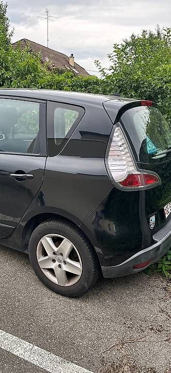 Renault Automobili: Renault Scenic – Usato da Genève venduto da yar_7g5s 1
