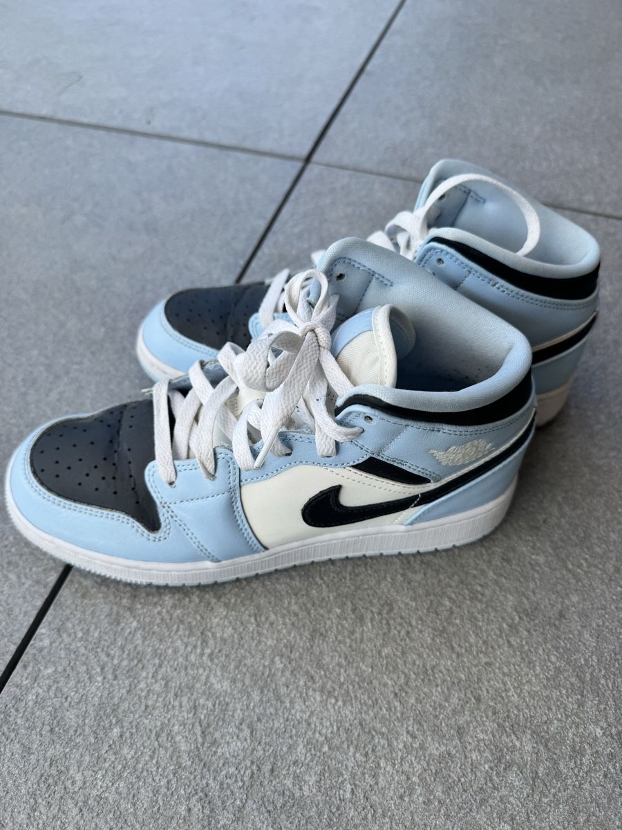 Nike Scarpe da uomo: Nike Air Jordan – Usato da Stäfa venduto da Cyprea 1