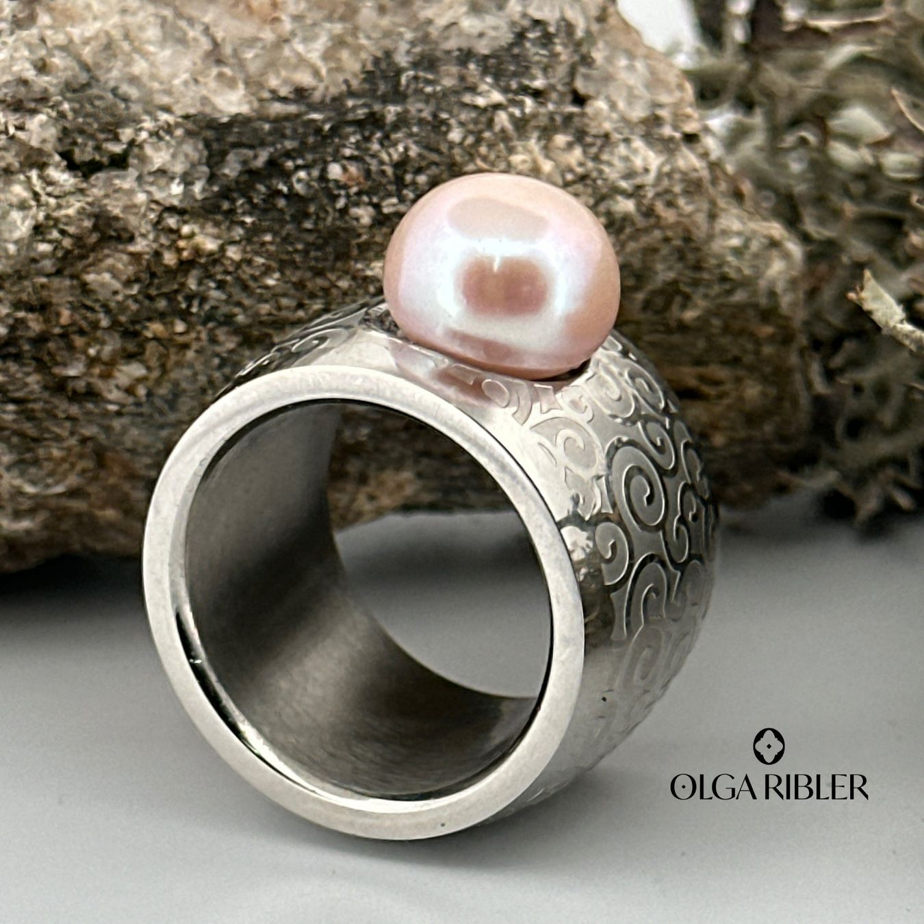 Olga Ribler Bagues: Statement Ring Edelstahl mit Perle Grösse 60 – Neuf (Voir description) à Luzern par Schmuckoutlet 5
