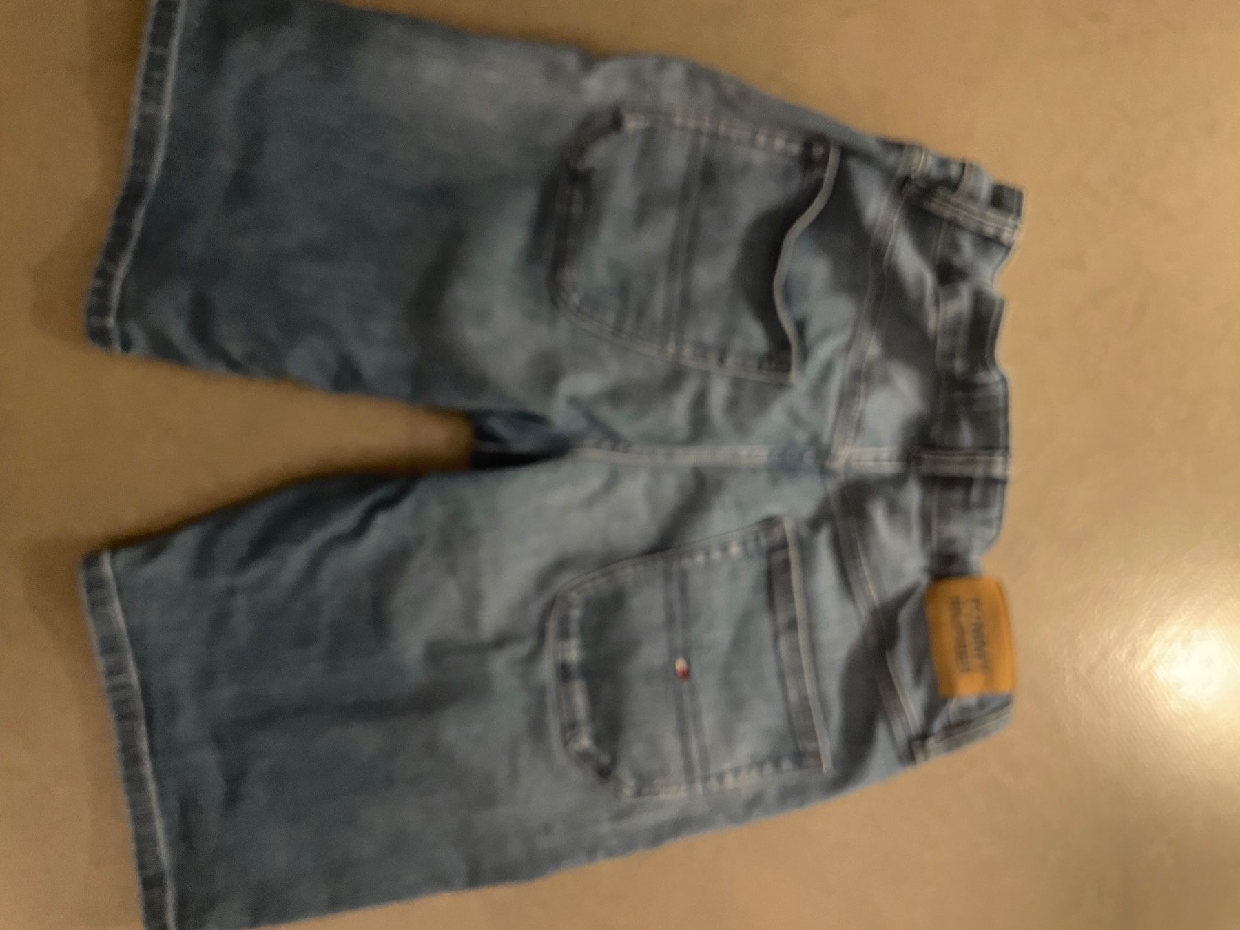 Tommy Hilfiger Pantaloni: Tommy Hilfiger kurze Jeans Hose – Nuovo (secondo la descrizione) da Zürich venduto da Ivona3 3