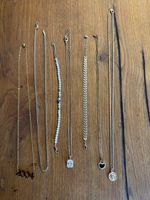 Modeschmuck Konvolut: 5 Halsketten & 2 Armbänder 