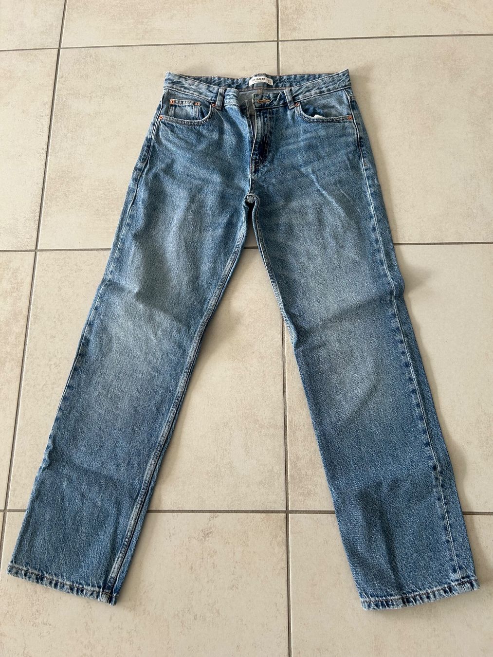 Pull&Bear Jeans: Jeans Pull&Bear droit taille haute – D'occasion à Courrendlin par loko2910