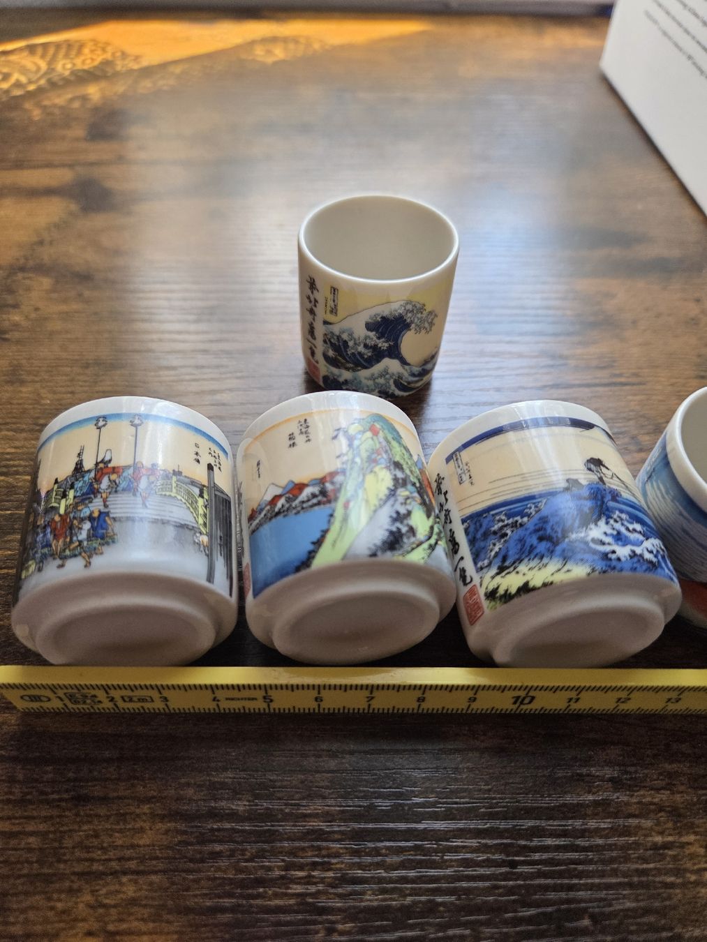 Tassen: Sake Cups 5pc Japanese Art Ukiyo-e Design Ceramic Set – Gebraucht aus Winterthur von Maricels_Boutique 6