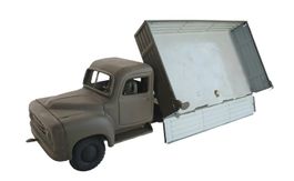 alter Blech Armee Lastwagen