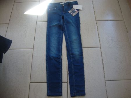 ZARA JEANS GR.34 NEU
