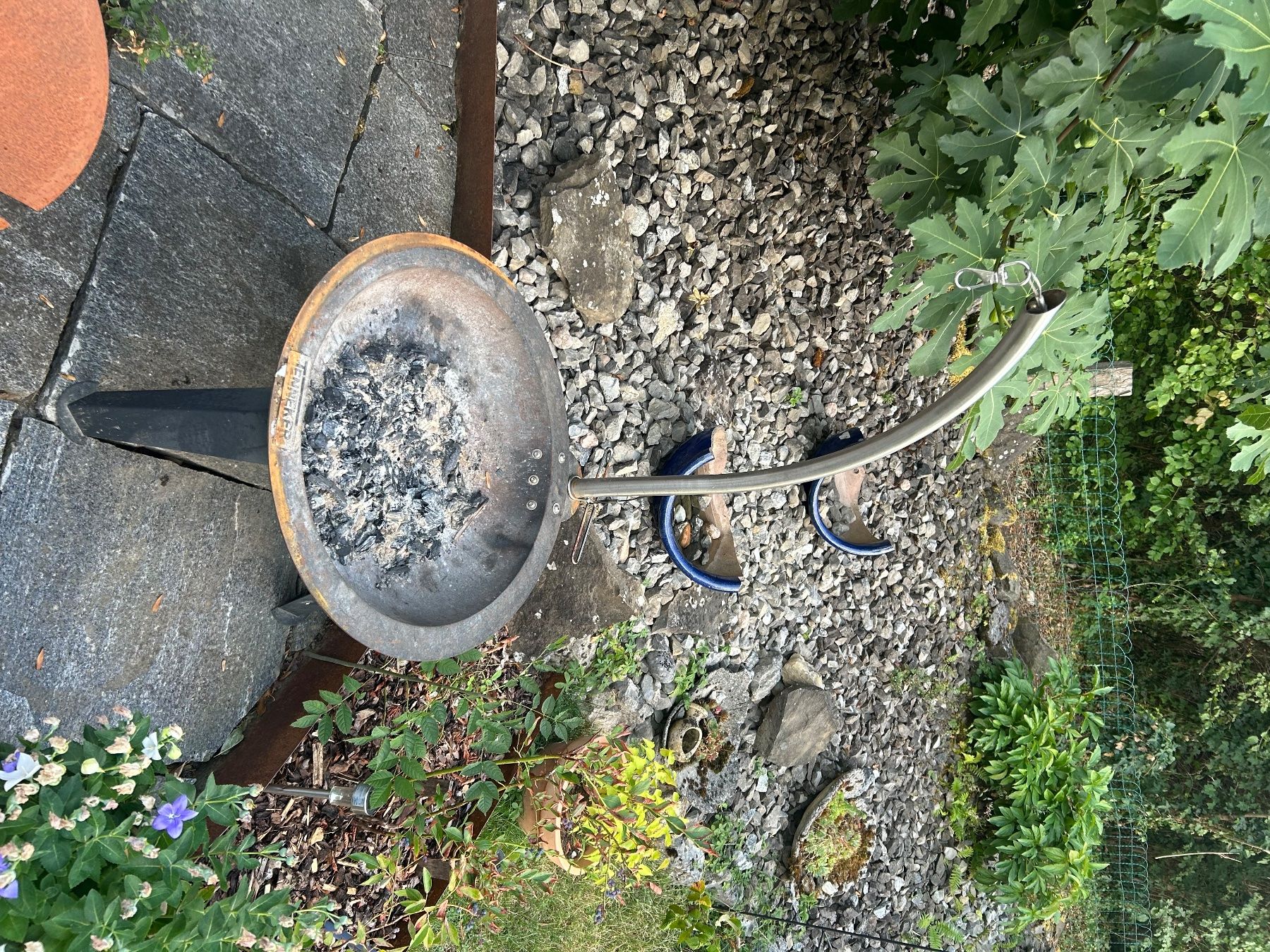 Cheminée d'extérieur: Feuerstelle mit Grill – D'occasion à Brügg BE par inf_ks78 1