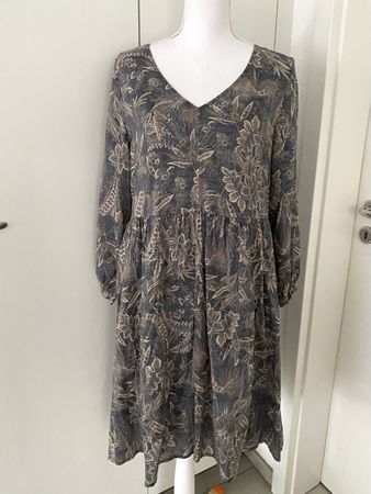 Wunderschönes Kleid von NILE, Gr. M Neu. 100% Lyocell.