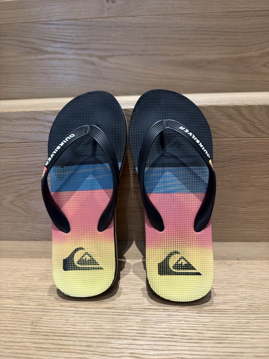 Quiksilver Herrenschuhe: Quiksilver Flip-Flops Gr. 35 – Gebraucht aus Ennetbaden von Katiusia