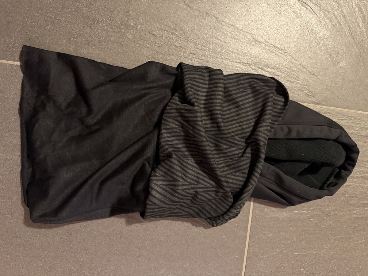 Autres vêtements & accessoires: Buff Hood Windstopper – Neuf (Voir description) à Niedermuhlern par ste_c5h9 1