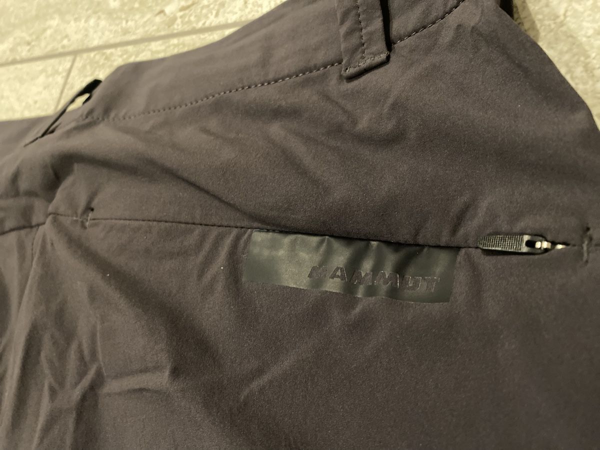Mammut Pantaloni: Mammut Kurzhose Gr 40 – Usato da Birrwil venduto da Bendegriz 4