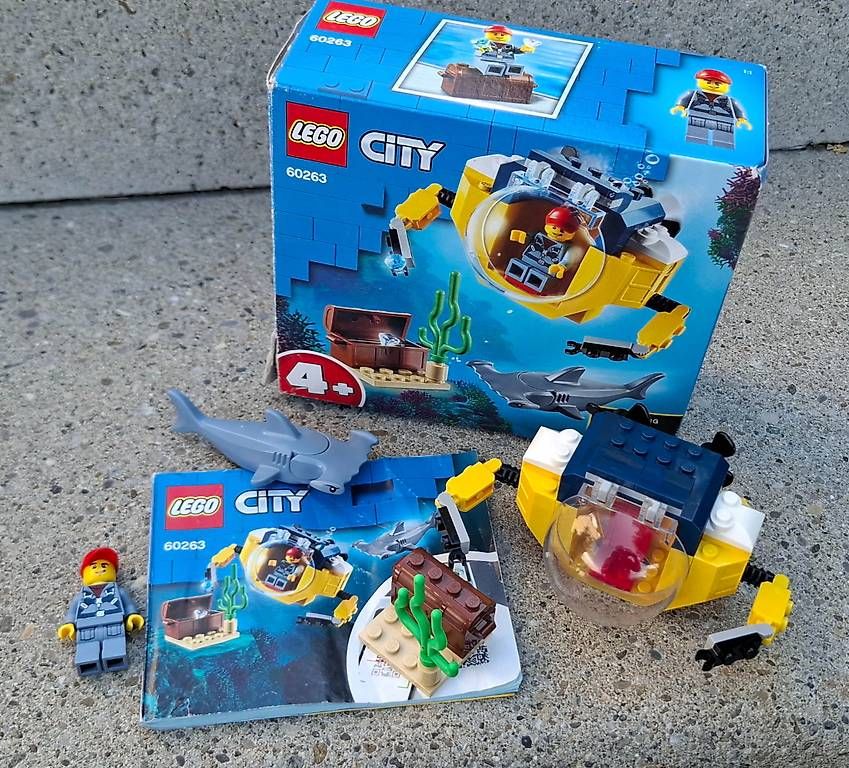 Kit di costruzioni: LEGO CITY 60263 – Usato da Champlan venduto da Belette84