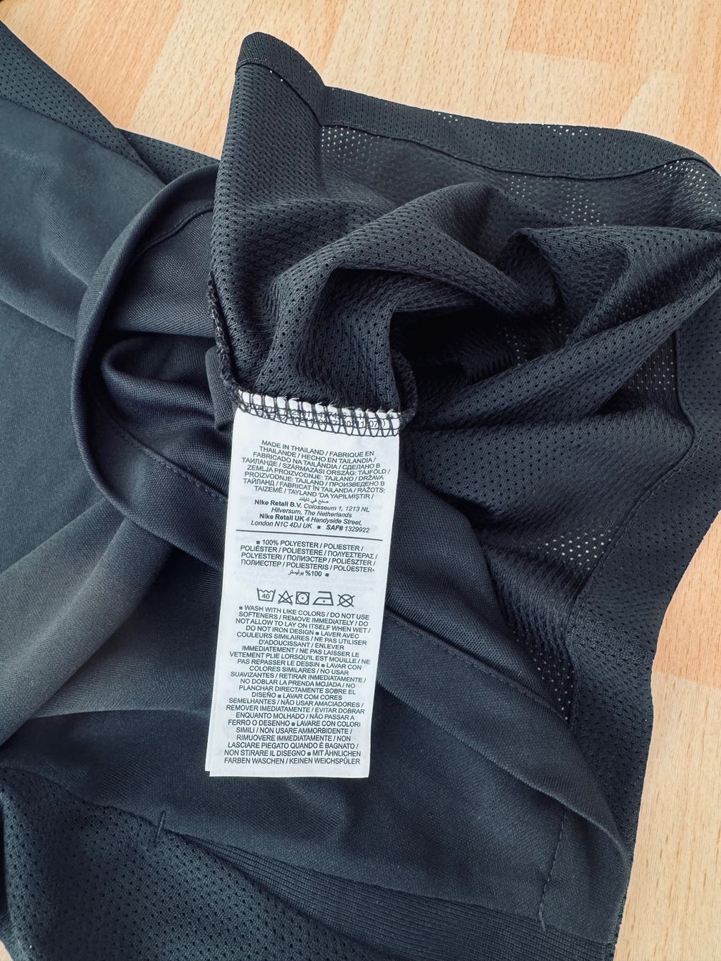 Nike T-shirts: Nike Performance – Neuf avec emballage d'origine à Oftringen par bmw_b8bm 1