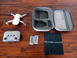 DJI Mini 4K – Neuwertiger Zustand – Nur 4 Flüge – Mit 2 Akku
