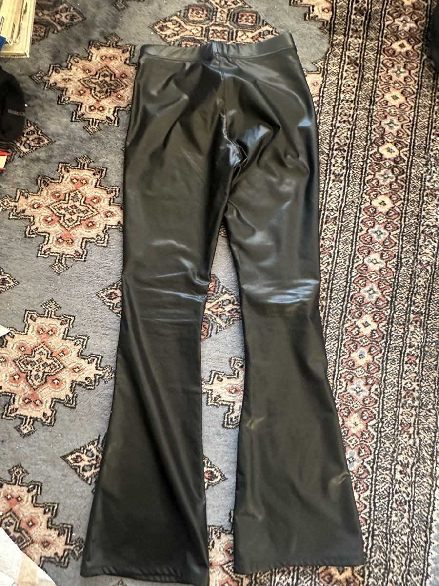 Zara Pantalons: ZARA hose 13-14  gr 164 – D'occasion à Uster par bek_v2ct 2