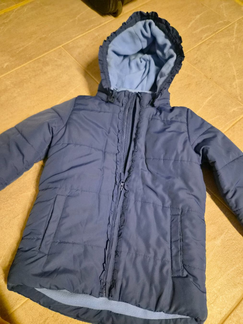 Giacche & Cappotti: Schöne Mädchen‐Winterjacke 134/140 – Usato da Konolfingen venduto da torina85