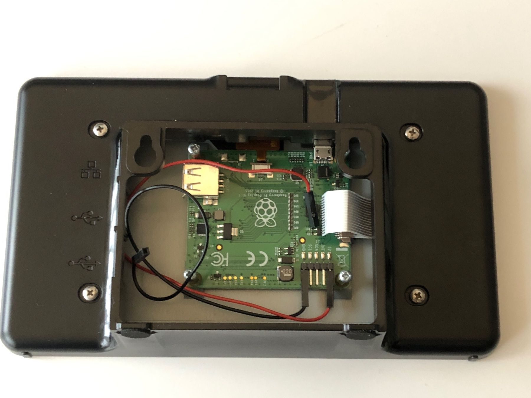Raspberry Pi PCs: Raspberry PI 3 Mod. B mit Raspi 7“ LCD Touch Display – Gebraucht aus Zürich von  5