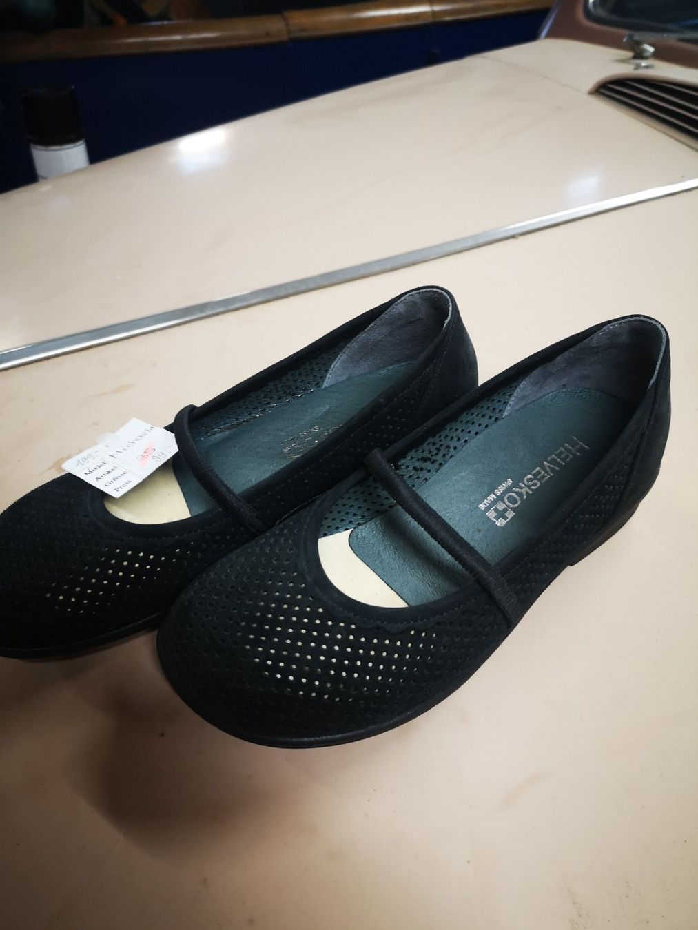 Helvesko Chaussures femmes: Helvesko – Neuf avec emballage d'origine à Möhlin par Highwaytom